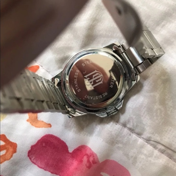 Skone Watch - Picture 3 of 4